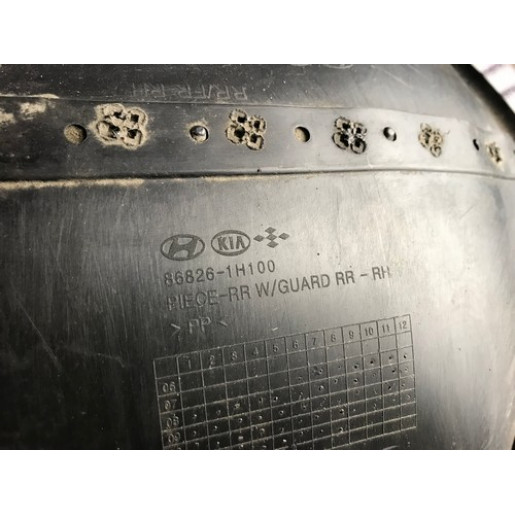 Подкрылок задний правый Kia Ceed Wagon 2006-2012 868261H100